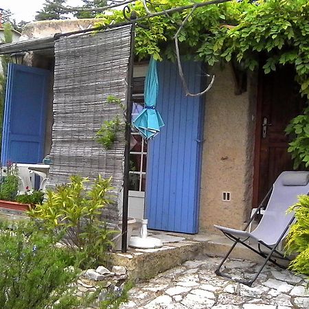 Petit Studio Atypique Et Cosy En Provence Saint-Etienne-les-Orgues Exterior photo